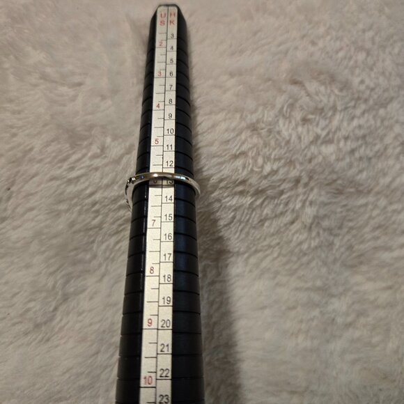 New 925 Sterling Silvery Mood Ring Temperature Sensing Color Stone - Picture 4 of 4